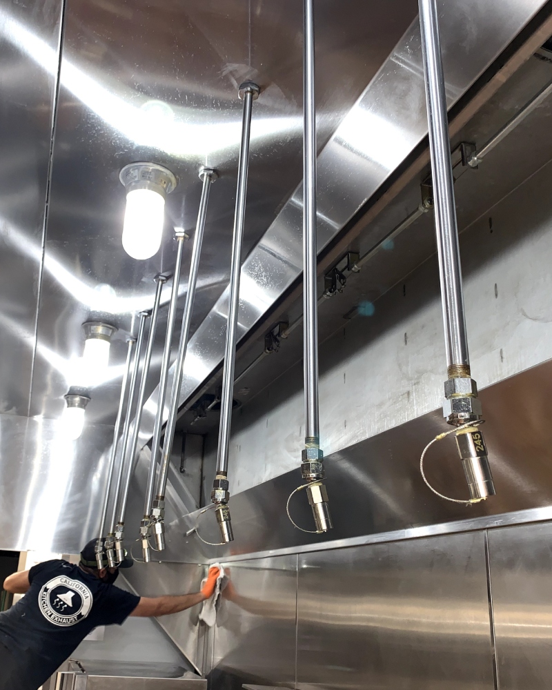 Commercial Kitchen cleaning Services Through Expert Hood Cleaning and Ventilation Services in San Diego